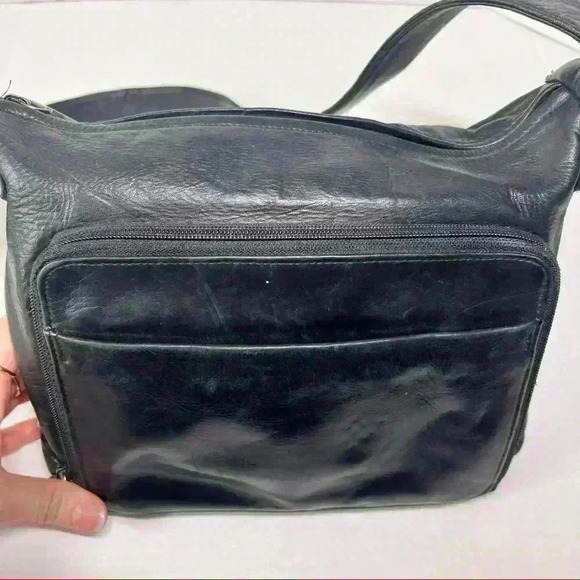 PERLINA NY GENUINE LEATHER Black Crossbody Organizer Shoulder Bag Contemprorary - Picture 9 of 13